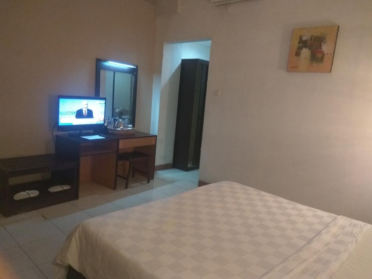 Graha Hotel Sragen Exterior foto