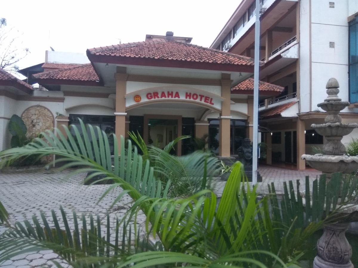 Graha Hotel Sragen Exterior foto